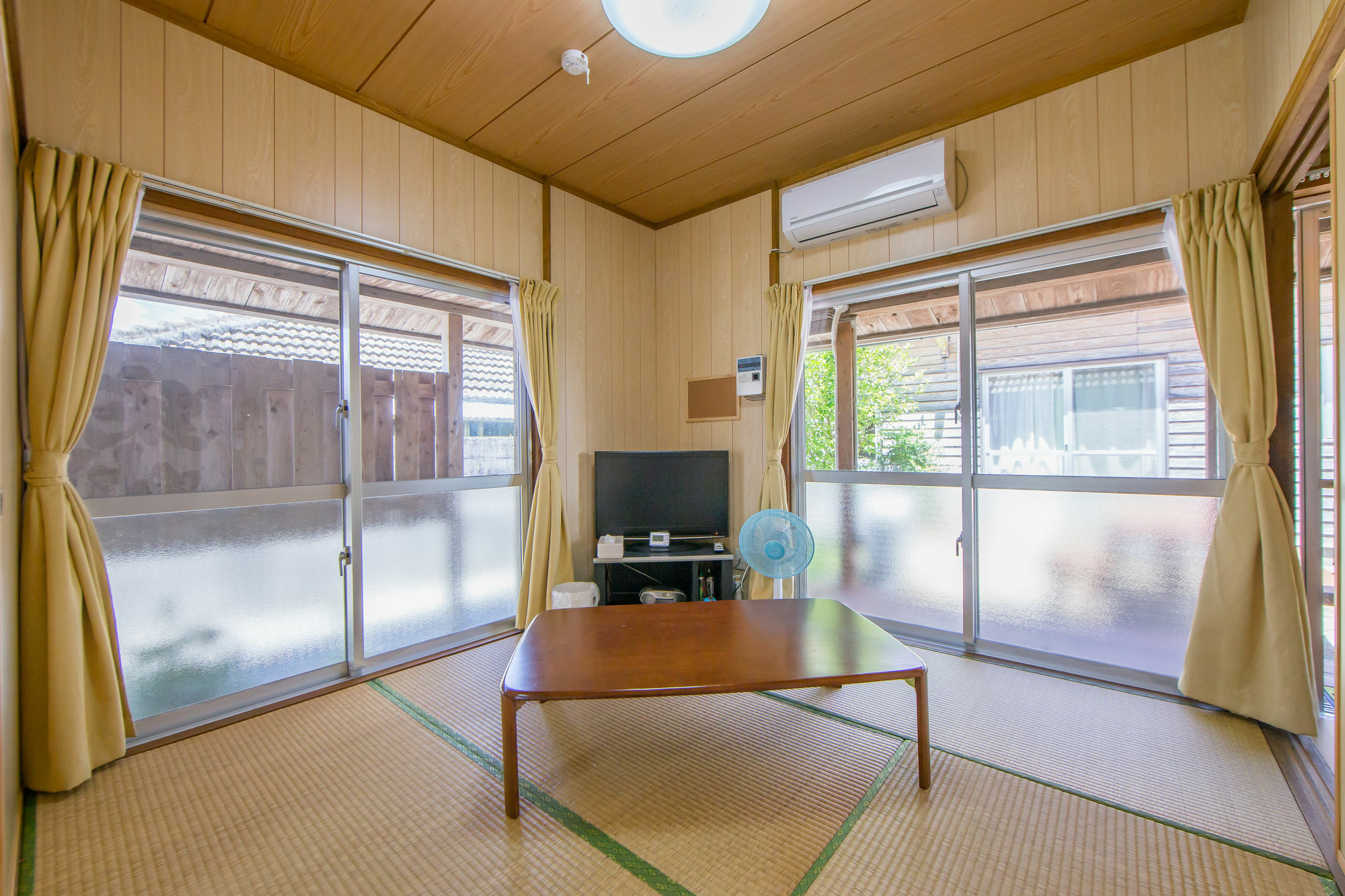 Kitakara Yuimaru Annex Hotel Nakijin Buitenkant foto